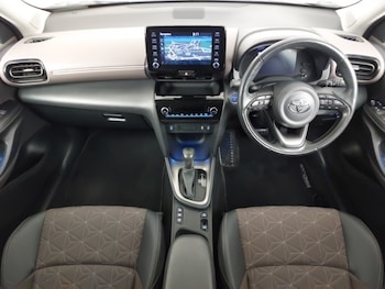Used Toyota Yaris Cross 2023 for sale - 78727732: Photo