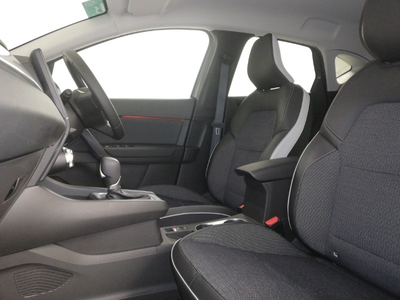 Used Renault Captur 2023 for sale - 76907219: Photo 5