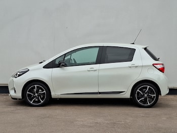 Used Toyota Yaris 2017 for sale - 75837310: Photo