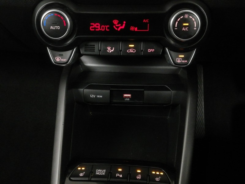 Used Kia Stonic 2022 for sale - 76643935: Photo 17