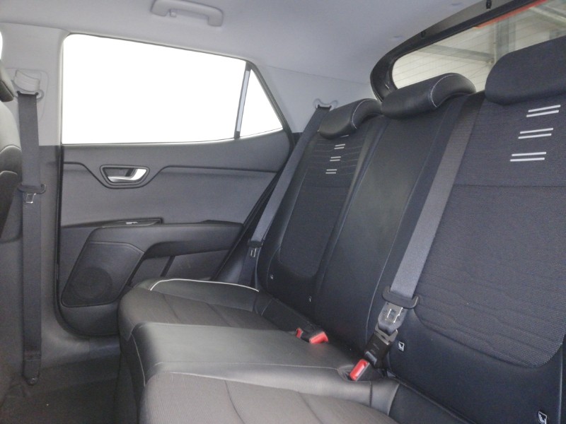 Used Kia Stonic 2022 for sale - 76643935: Photo 6