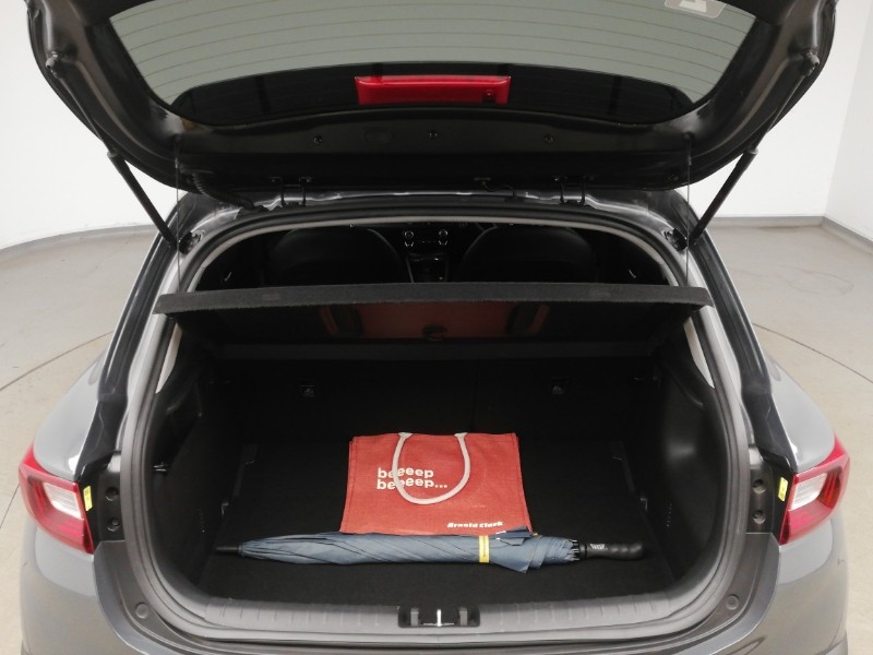 Used Kia Stonic 2022 for sale - 76643935: Photo 8