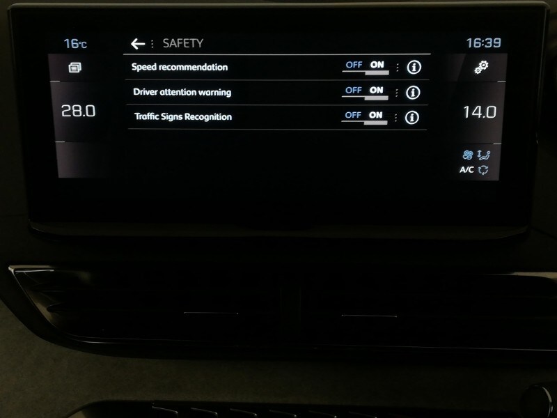 Used Peugeot 3008 2023 for sale - 75808039: Photo 16