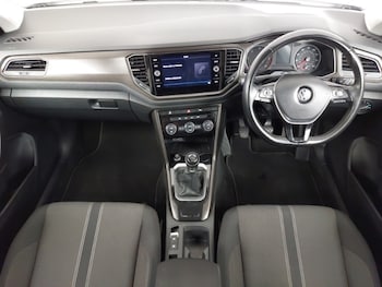 Used Volkswagen T-Roc 2020 for sale - 78327511: Photo