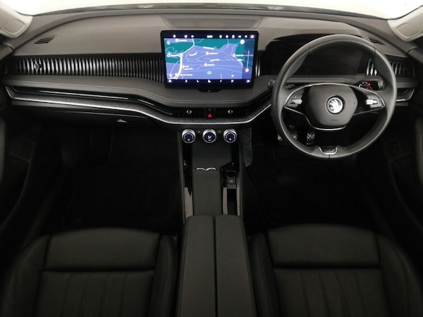 Used Skoda Superb 2024 for sale - 75491755: Photo 2