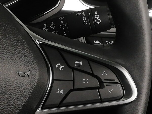 Used Renault Captur 2024 for sale - 76264685: Photo 19