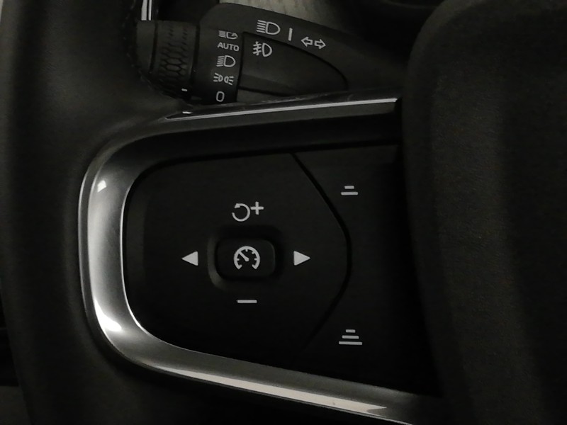 Used Volvo XC40 2024 for sale - 76533421: Photo 19