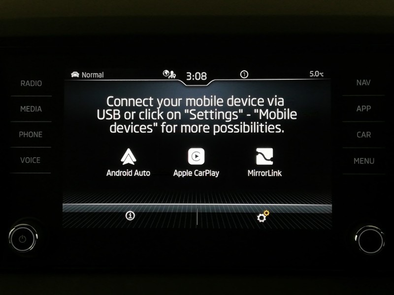 Used Skoda Karoq 2023 for sale - 77623785: Photo 11