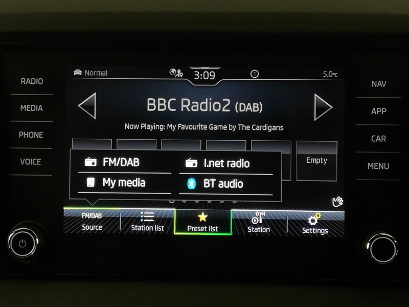 Used Skoda Karoq 2023 for sale - 77623785: Photo 12