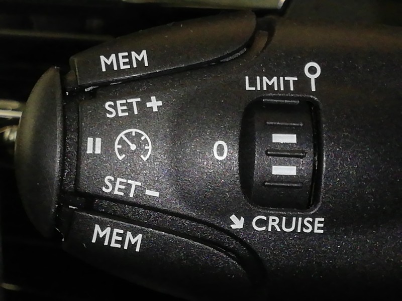 Used Peugeot 2008 2022 for sale - 77682657: Photo 18