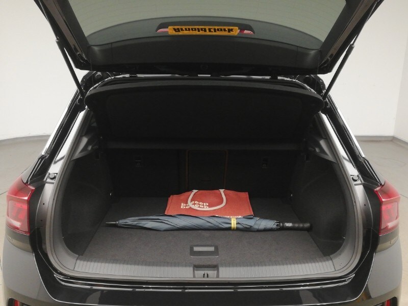 Used Volkswagen T-Roc 2025 for sale - 77352843: Photo 8