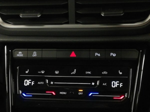 Used Volkswagen T-Roc 2024 for sale - 75500615: Photo 15