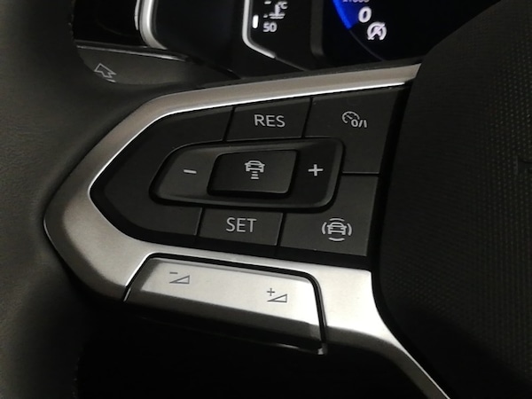 Used Volkswagen T-Roc 2024 for sale - 75500615: Photo 17