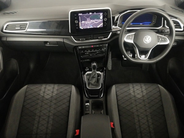 Used Volkswagen T-Roc 2024 for sale - 75500615: Photo 2