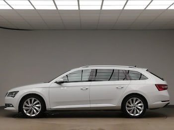 Used Skoda Superb 2016 for sale - 77338602: Photo