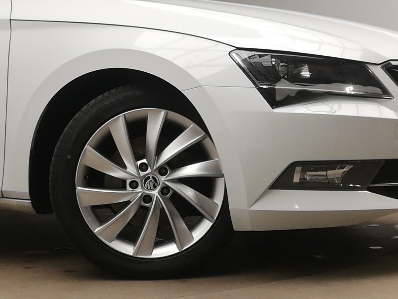 Used Skoda Superb 2016 for sale - 77338602: Photo 9