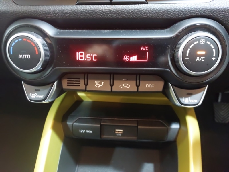 Used Kia Stonic 2023 for sale - 77058079: Photo 15