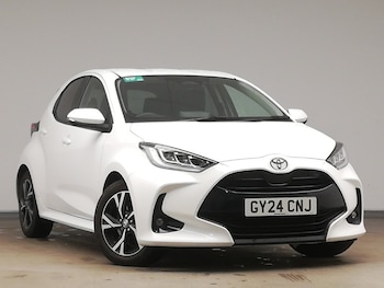 Used Toyota Yaris 2024 for sale - 78040702: Photo