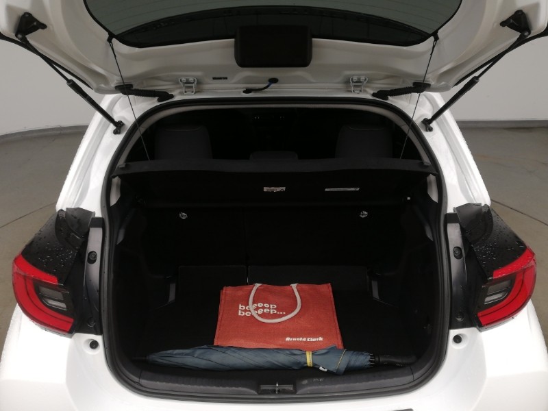 Used Toyota Yaris 2024 for sale - 78040702: Photo 8