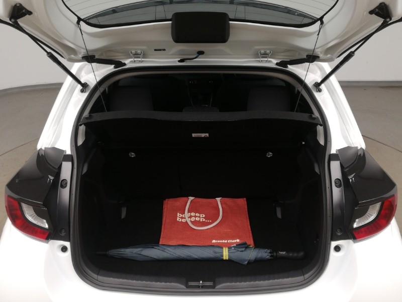 Used Mazda Mazda2 HYBRID 2024 for sale - 76418987: Photo 8