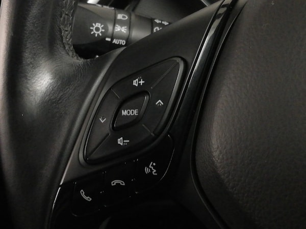 Used Toyota C-HR 2017 for sale - 76145111: Photo 16