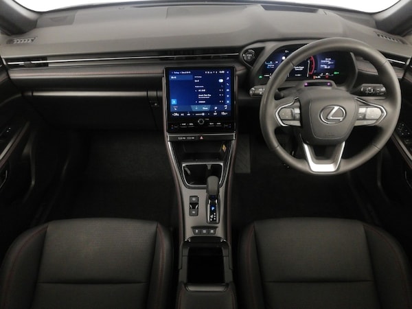 Used Lexus LBX 2024 for sale - 75706858: Photo 2