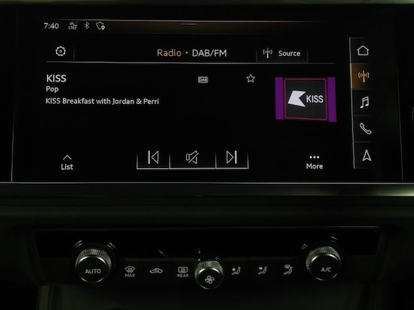 Used Audi Q3 2019 for sale - 76289619: Photo 12