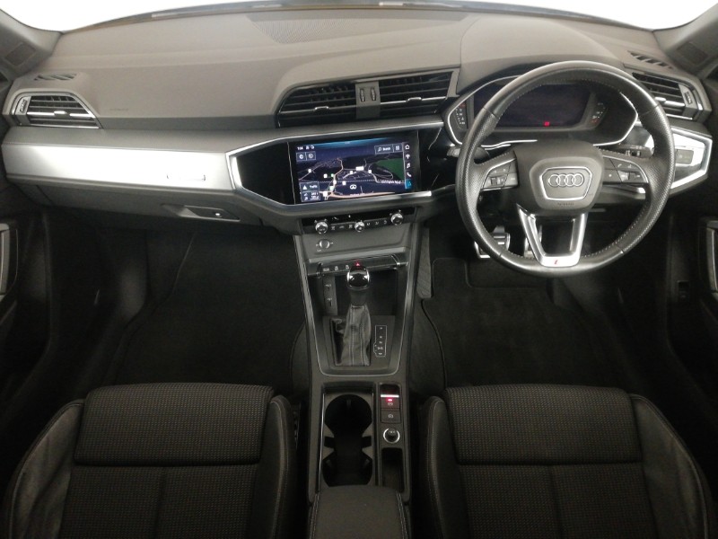 Used Audi Q3 2019 for sale - 76289619: Photo 2