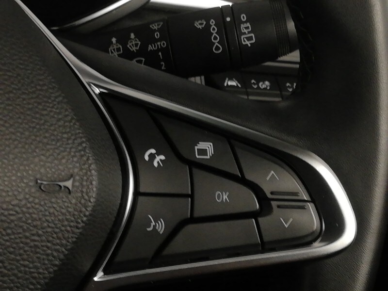 Used Renault Captur 2023 for sale - 77832439: Photo 18