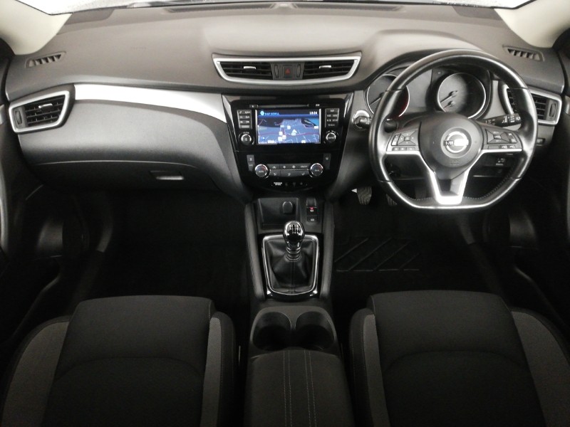 Used Nissan Qashqai 2018 for sale - 77847155: Photo 2