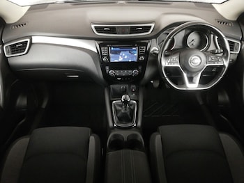 Used Nissan Qashqai 2018 for sale - 77847155: Photo