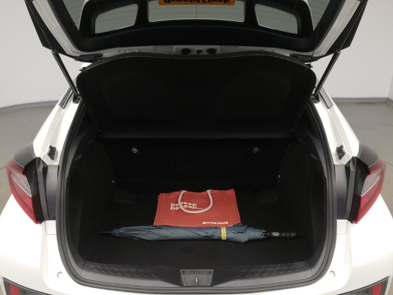 Used Toyota C-HR 2020 for sale - 77357830: Photo 8