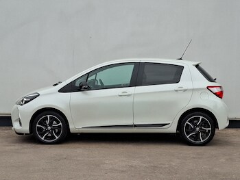Used Toyota Yaris 2017 for sale - 75939455: Photo