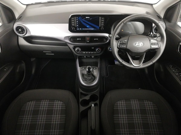 Used Hyundai i10 2025 for sale - 76116370: Photo 2