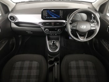 Used Hyundai i10 2025 for sale - 76116370: Photo 2
