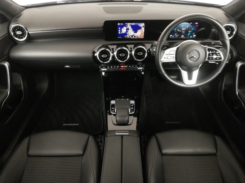 Used Mercedes-Benz A-Class 2018 for sale - 76779618: Photo 2