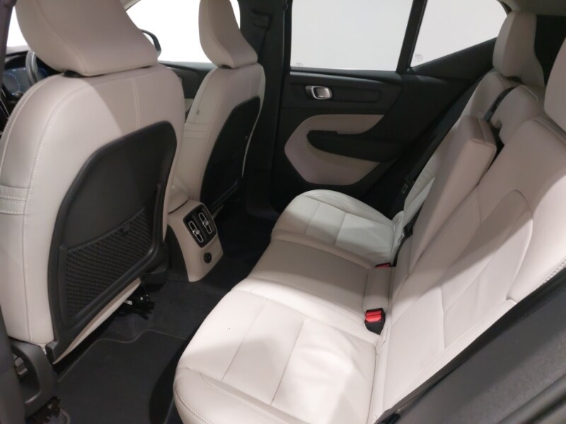 Used Volvo XC40 2022 for sale - 76533422: Photo 6