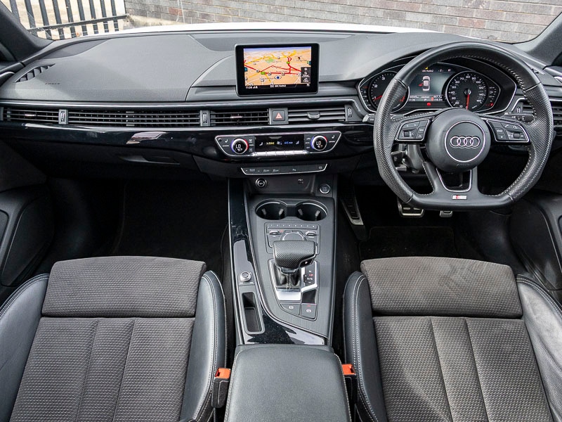 Used Audi A4 2019 for sale - 76502233: Photo 2