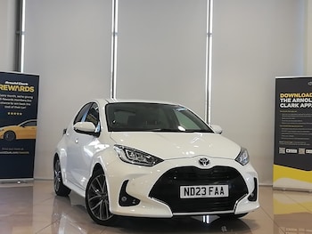 Used Toyota Yaris 2023 for sale - 79175799: Photo
