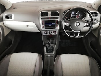 Used Volkswagen Polo 2017 for sale - 78005919: Photo