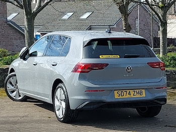 Used Volkswagen Golf 2024 for sale - 78757107: Photo