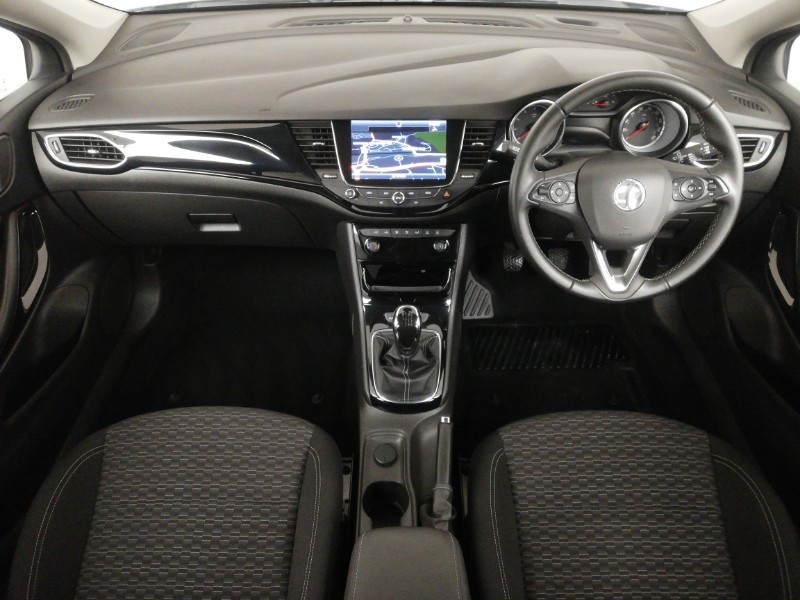 Used Vauxhall Astra 2018 for sale - 76932507: Photo 2