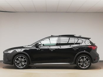 Used Ford Focus 2022 for sale - 75595159: Photo