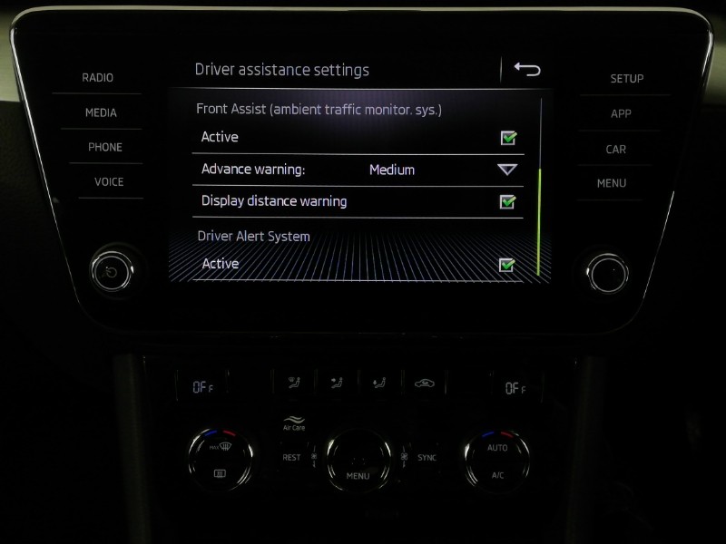 Used Skoda Superb 2018 for sale - 76964223: Photo 16