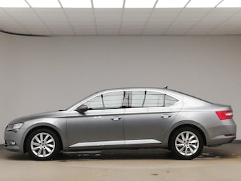 Used Skoda Superb 2018 for sale - 76964223: Photo