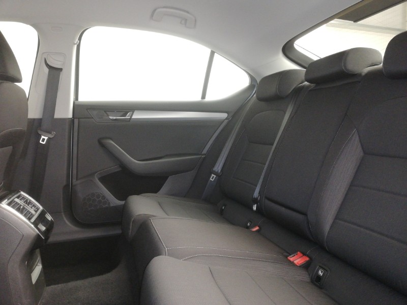 Used Skoda Superb 2018 for sale - 76964223: Photo 6