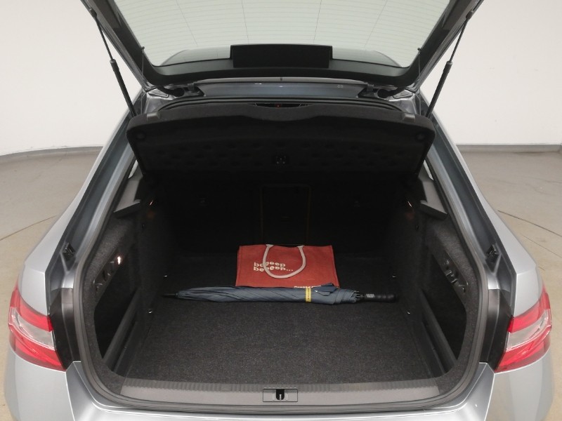 Used Skoda Superb 2018 for sale - 76964223: Photo 8