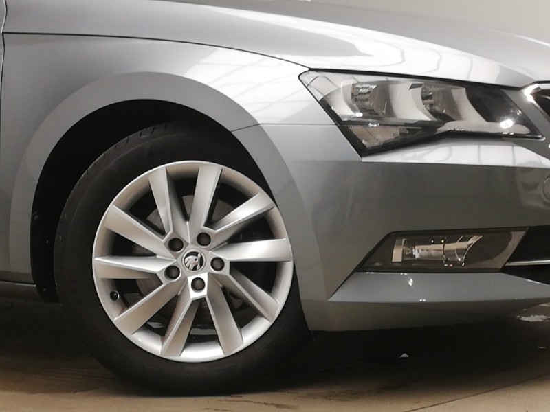 Used Skoda Superb 2018 for sale - 76964223: Photo 9