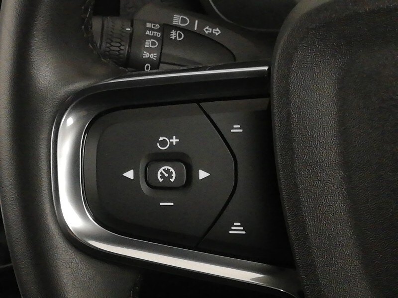 Used Volvo XC40 2023 for sale - 78040720: Photo 18