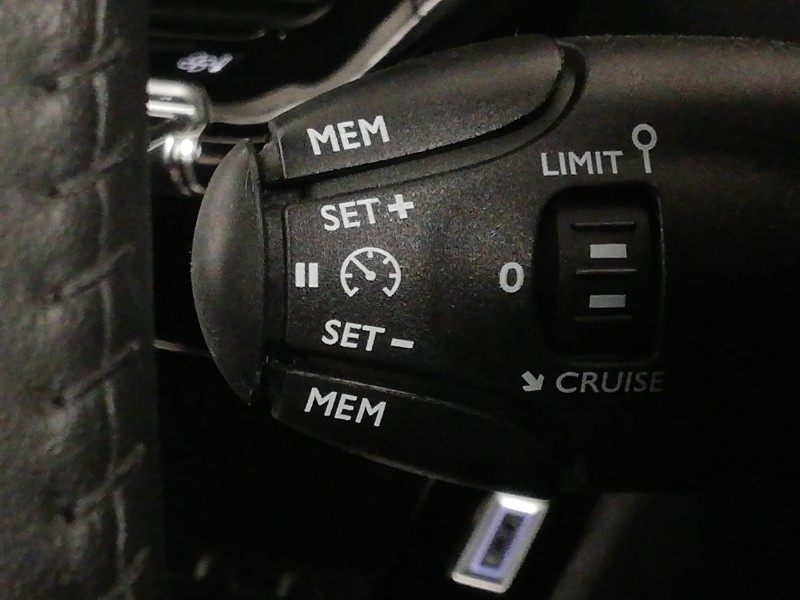 Used Peugeot 2008 2024 for sale - 76983140: Photo 19